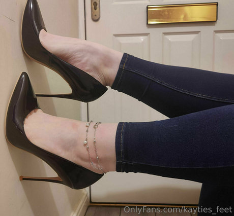 kayties feet estrella bonita galería