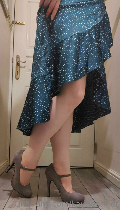 kayties feet modelo atractivo fotos