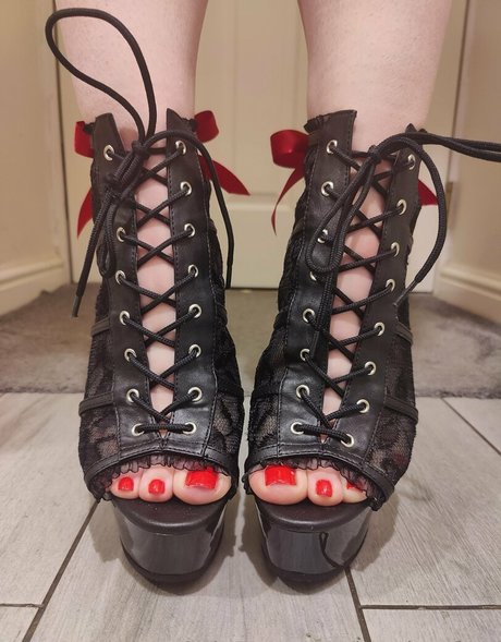 kayties feet modelo hermosa galerías