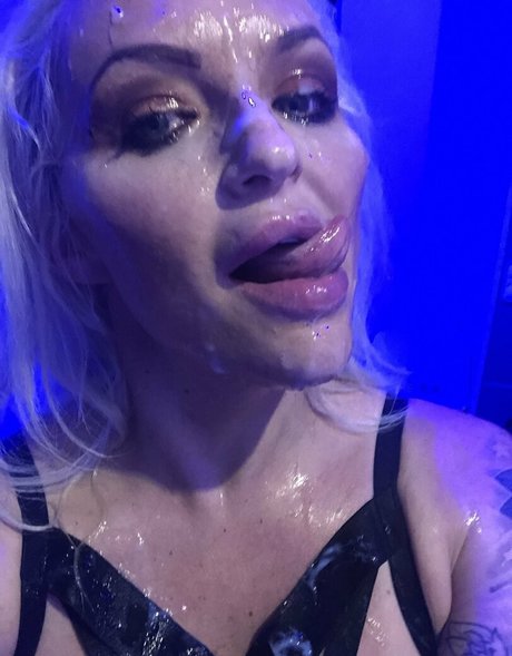 louiseleexxx1 modèle joli galeries