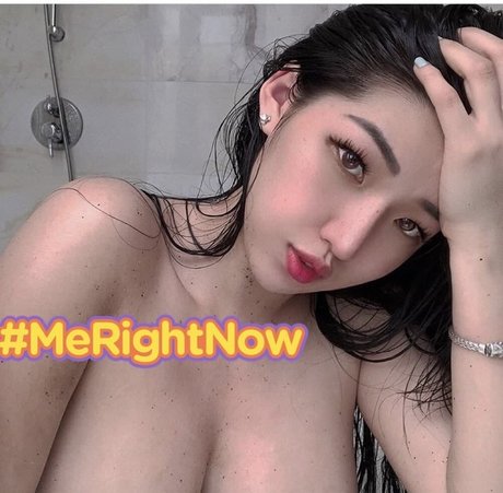 Duyenn Hipp hermosa estrella galerías