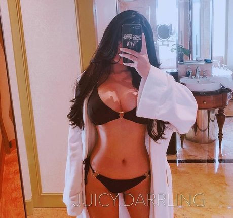 Duyenn Hipp xxx star du porno image