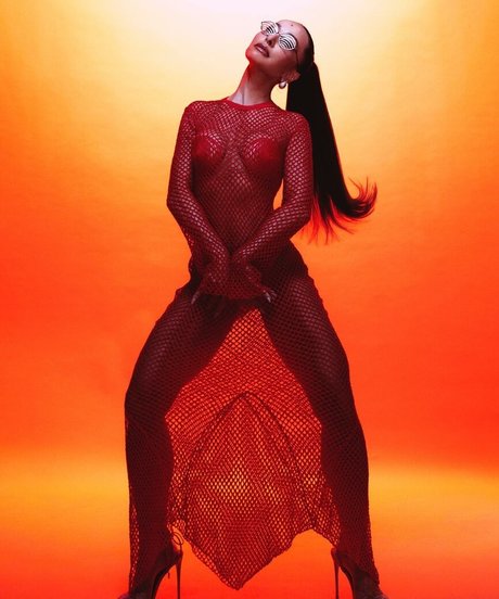 Sabrina Sato bonita modelo imagen