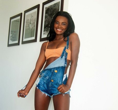 Guapamag hermosa actriz archivo