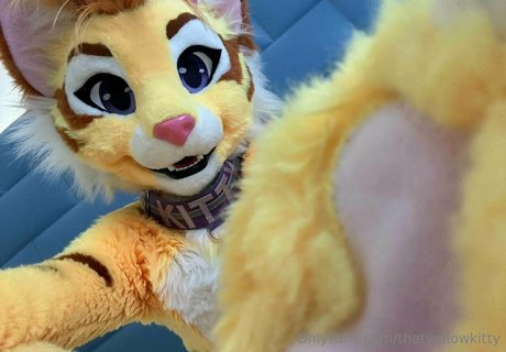 thatyellowkitty pornstar hot galleries