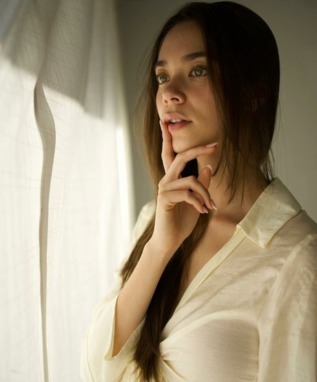 Melodi Flack estrella porno adulto imagen