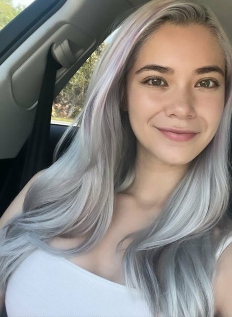 Melodi Flack star du porno nue collection