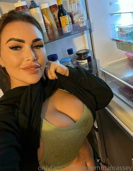 imgemmamassey modèle magnifique des photos