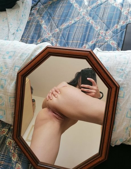 jemahug_ modèle exclusif photos