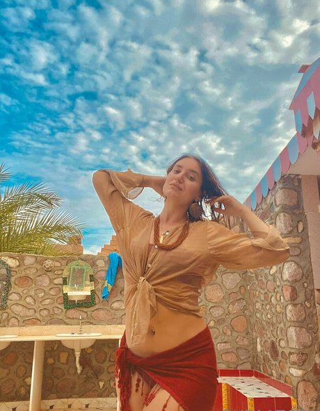 rheaazorafree star nude image