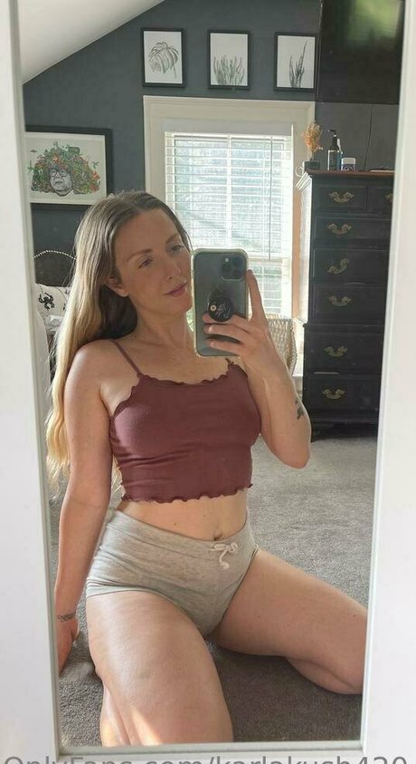 karlakush420 estrella porno hermosa imagen