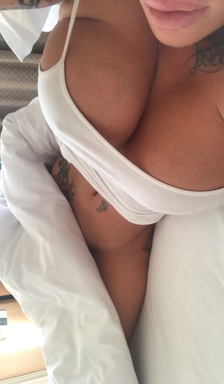 kerrylouise xxx actriz desnuda recopilación