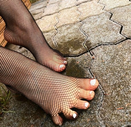 officialfeetforfun estrella porno adulto fotos