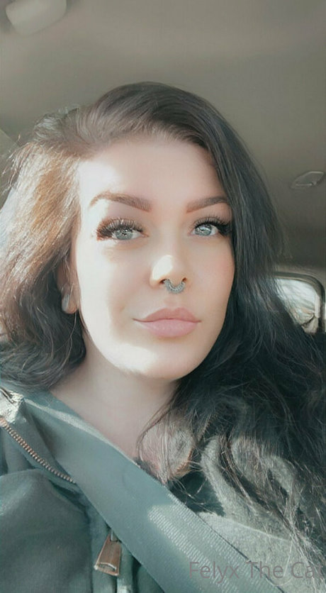 felyxfree modelo porno galería