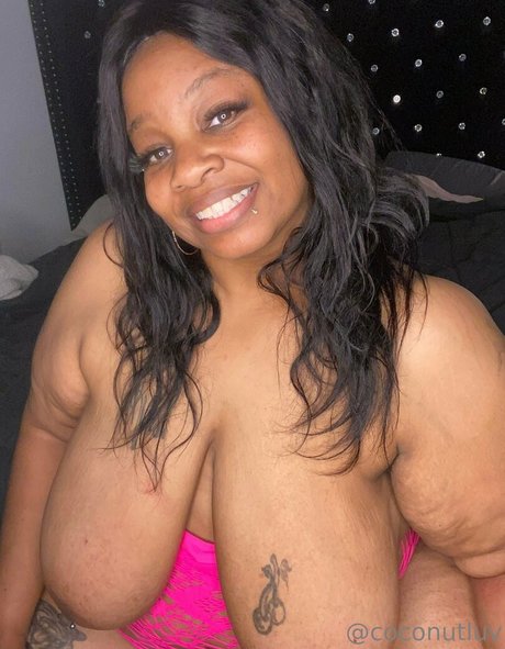 coconutluv actriz adulta foto