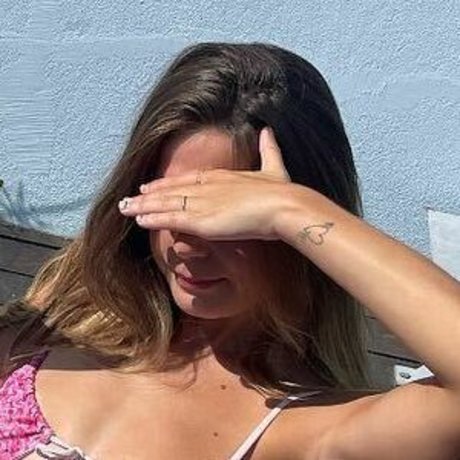 abrunamagalhaes estrella porno atractiva imágenes