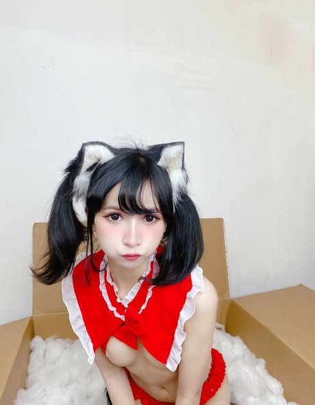 Joyce Poring étoile adulte des photos