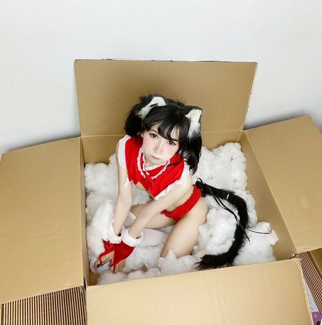 Joyce Poring star du porno hd photo