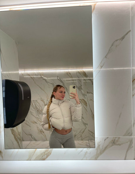 sophia ilysm star du porno hd galeries