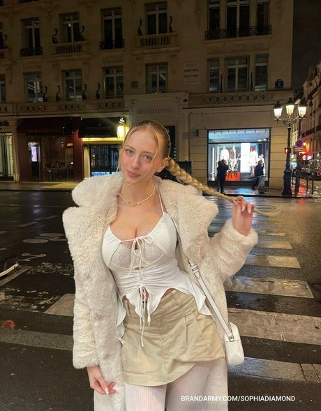 sophia ilysm Miniature