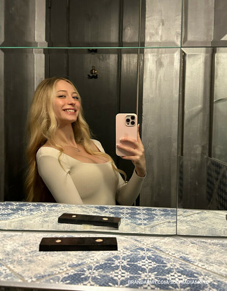 sophia ilysm modelo mejor imagen