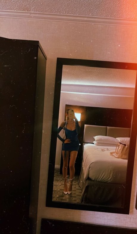 sophia ilysm joli modèle photo