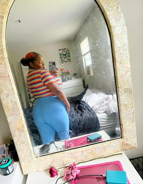 moodybb hot pornstar image