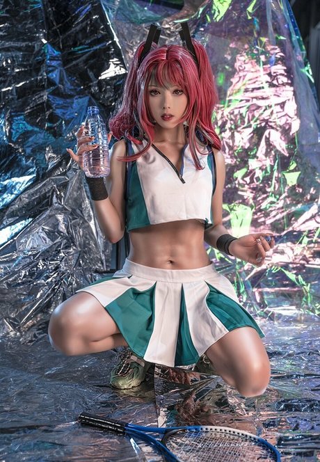 TiTi cosplay modèle nu photo