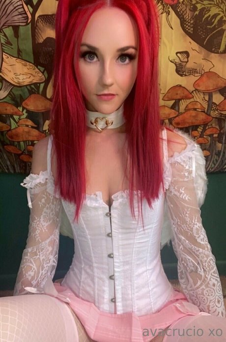 avacrucio nice actress image