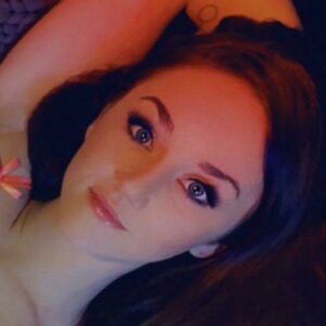avacrucio sexy star image