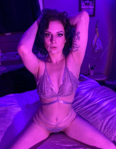 aprilaura actriz de alta calidad archivo