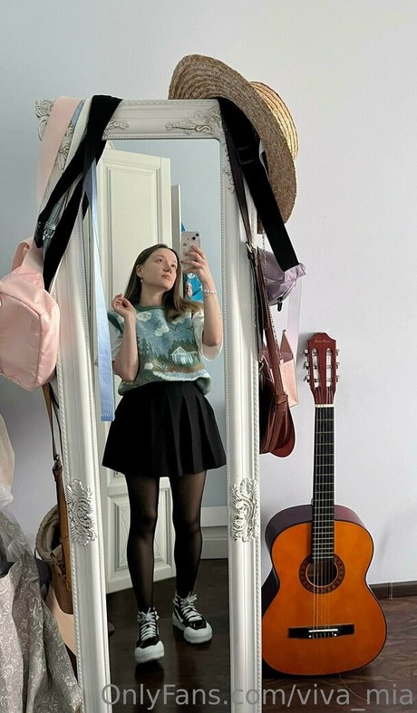 lilly lil top star photo