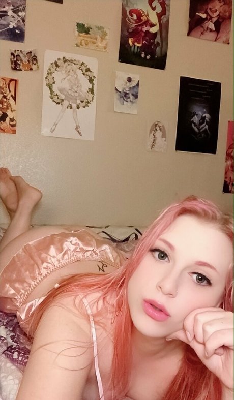 violetwitch star nude photo