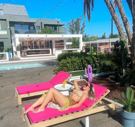 Molly Marsh star du porno gratuite des photos