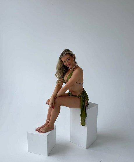 Molly Marsh actrice adulte archive