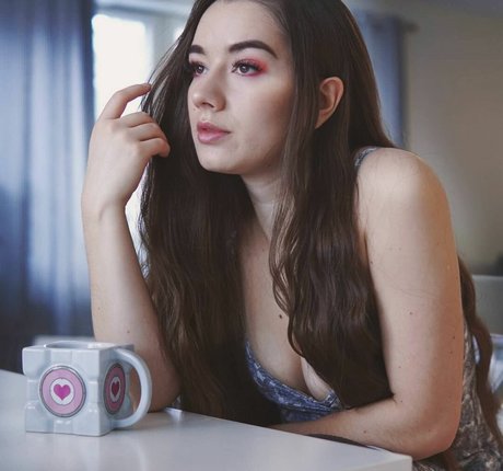 Miss Mikkaa modelo perfecto archivo