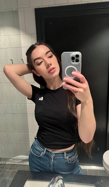 Miss Mikkaa estrella bonita galería