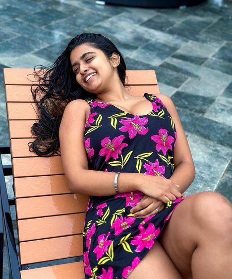 Suhana Khan top star photo