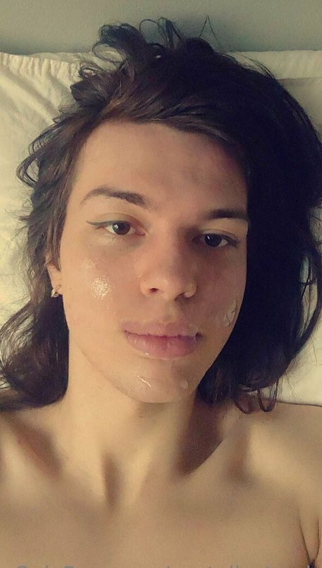 pastelle trash sex model pics