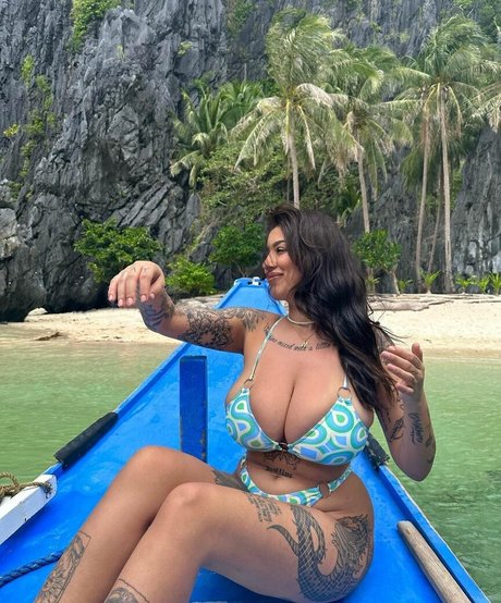 May Bakshi actriz de arte galería