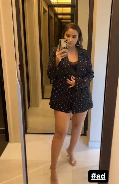 Jacqueline Jossa actrice pornographique des photos