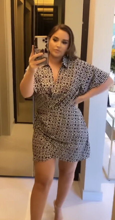 Jacqueline Jossa étoile nue img