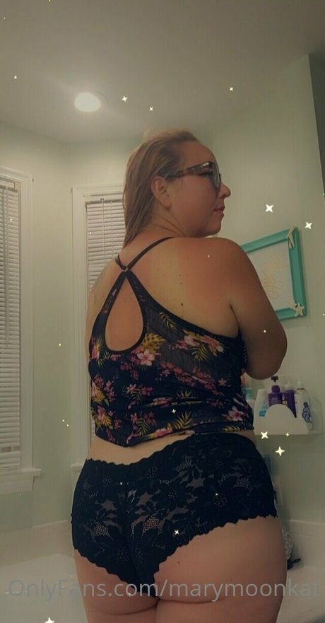 marymeadows estrella desnuda imágenes