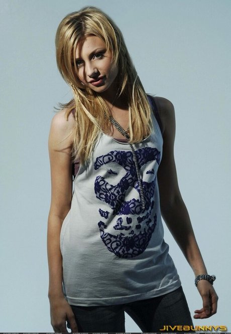 Aly Michalka estrella porno atractiva imágenes