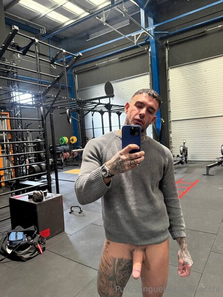 PUROSANGUE LUCAS VIP xxx model image