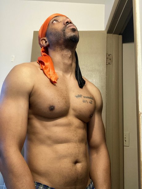 YO FAVORITE SHOOTER pornstar hd image