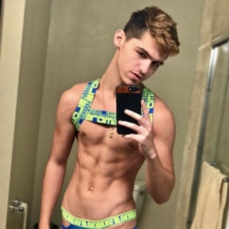 itsben hot pornstar photo