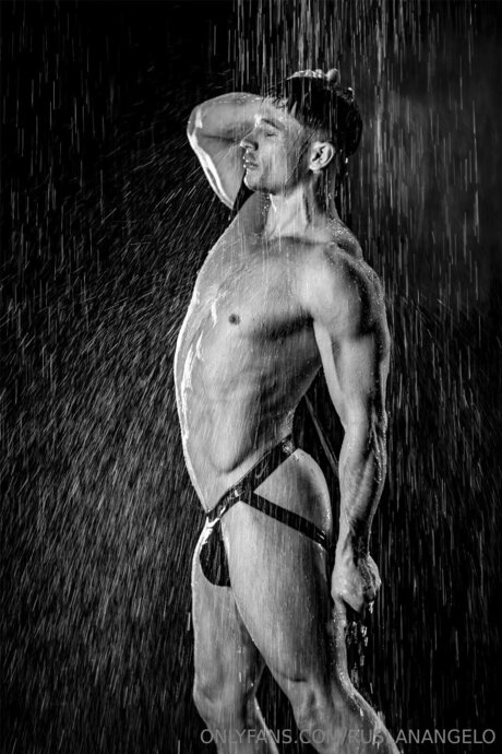 Ruslan Angelo estrella atractiva imágenes