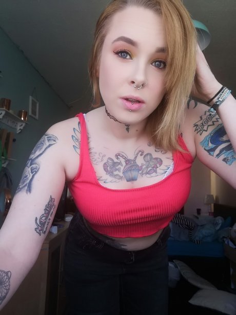 Ruby Fire adult model archive