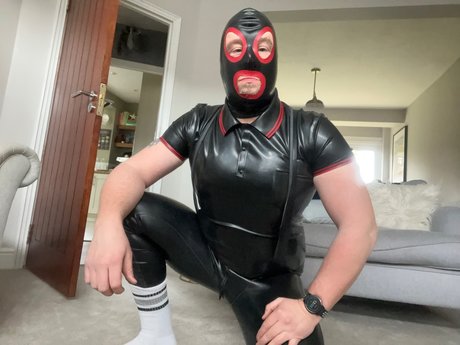 Rubber Gimp hd actress img